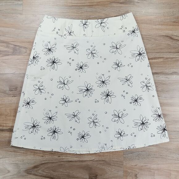 🔺️Rafaella Cream & Black Floral Lightweight Skirt Size 8 - Picture 1 of 9
